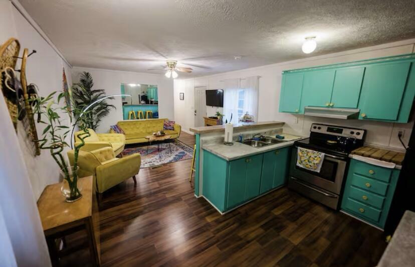 Property Photo: 2984 Runa Rd WV 26679