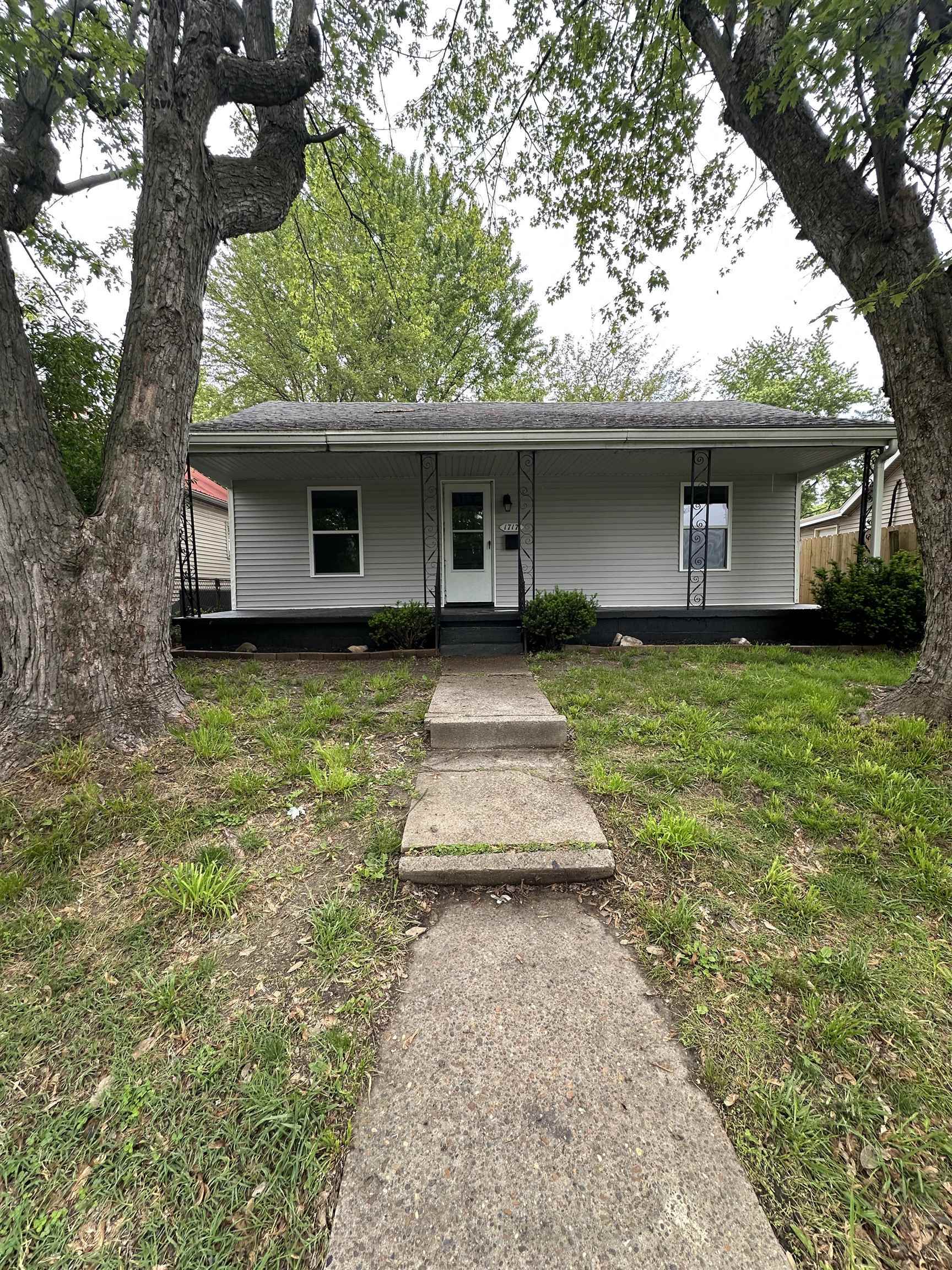 1717 Washington Street  Henderson KY 42420 photo