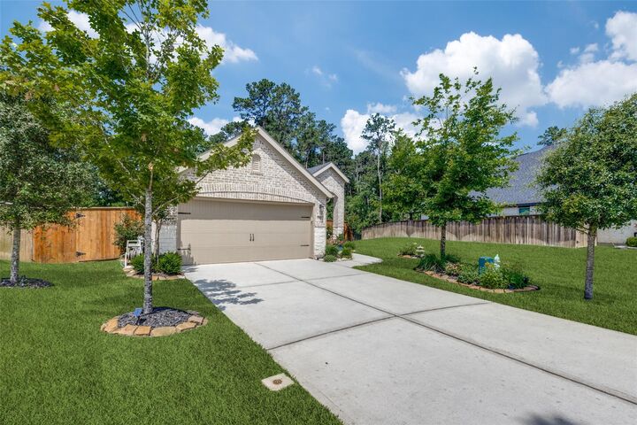Property Photo:  342 Topper Pines Drive  TX 77316 