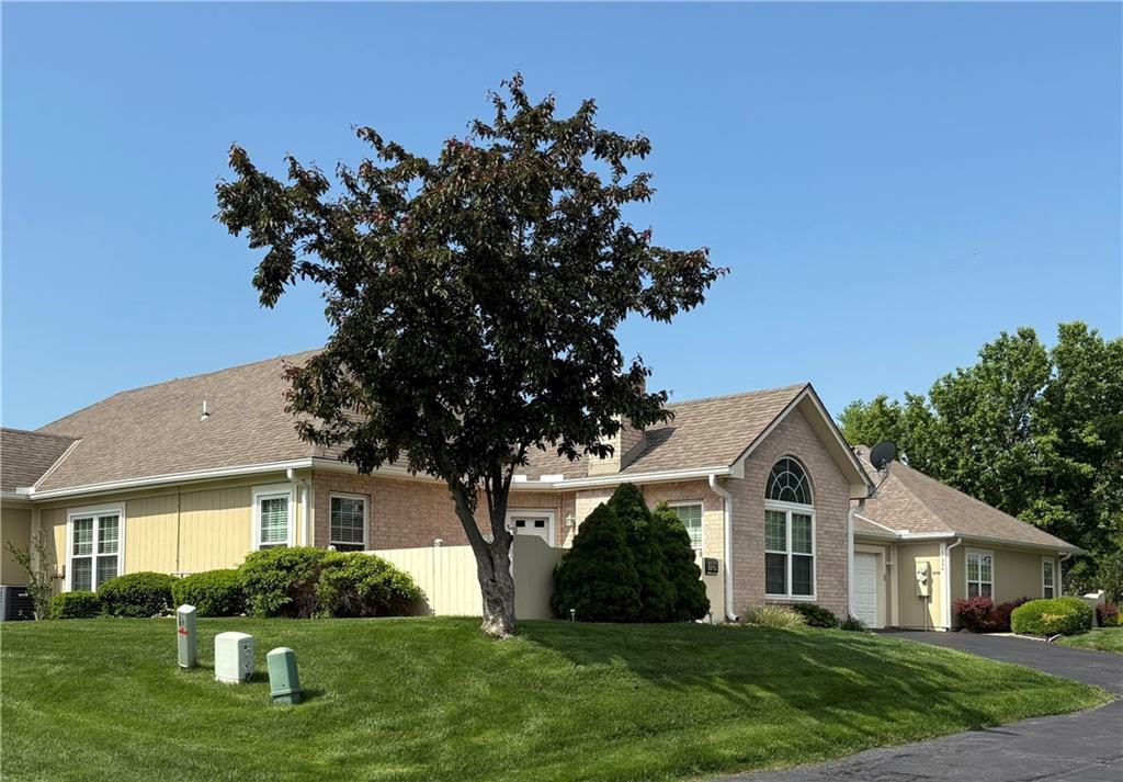 Property Photo:  11290 S Pflumm Road  KS 66215 