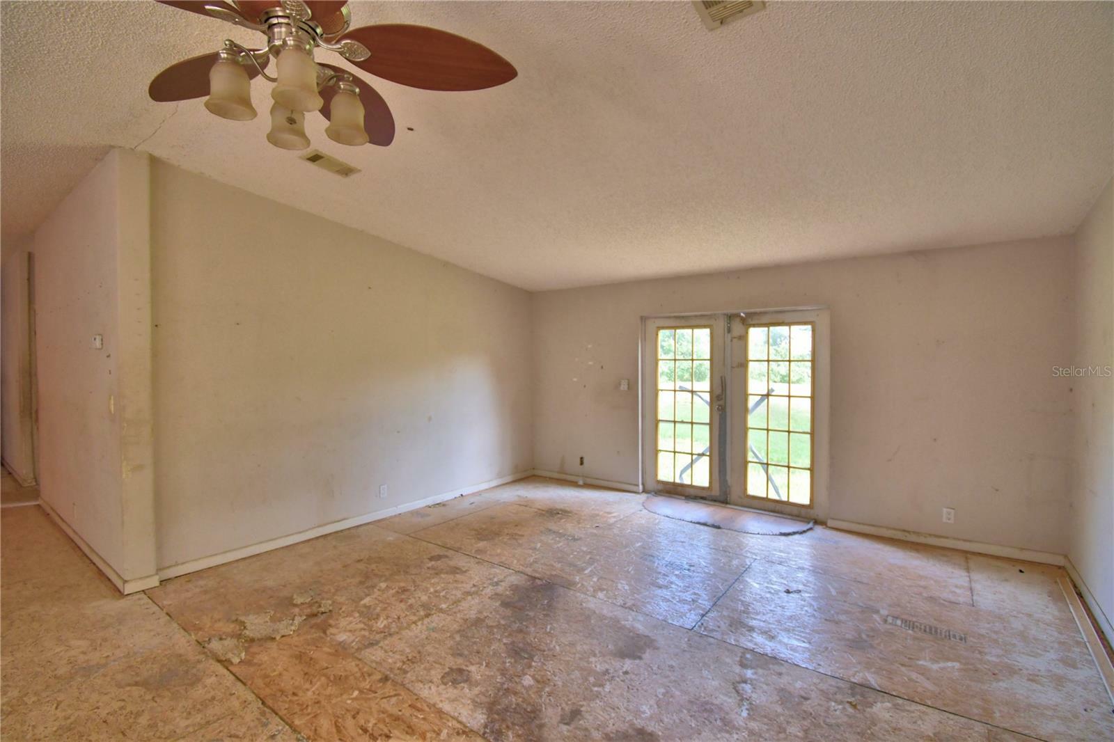 Property Photo: 1294 1/2 38th Street NW FL 33881