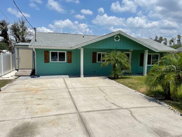 Property Photo:  10922 Park Drive  FL 33569 