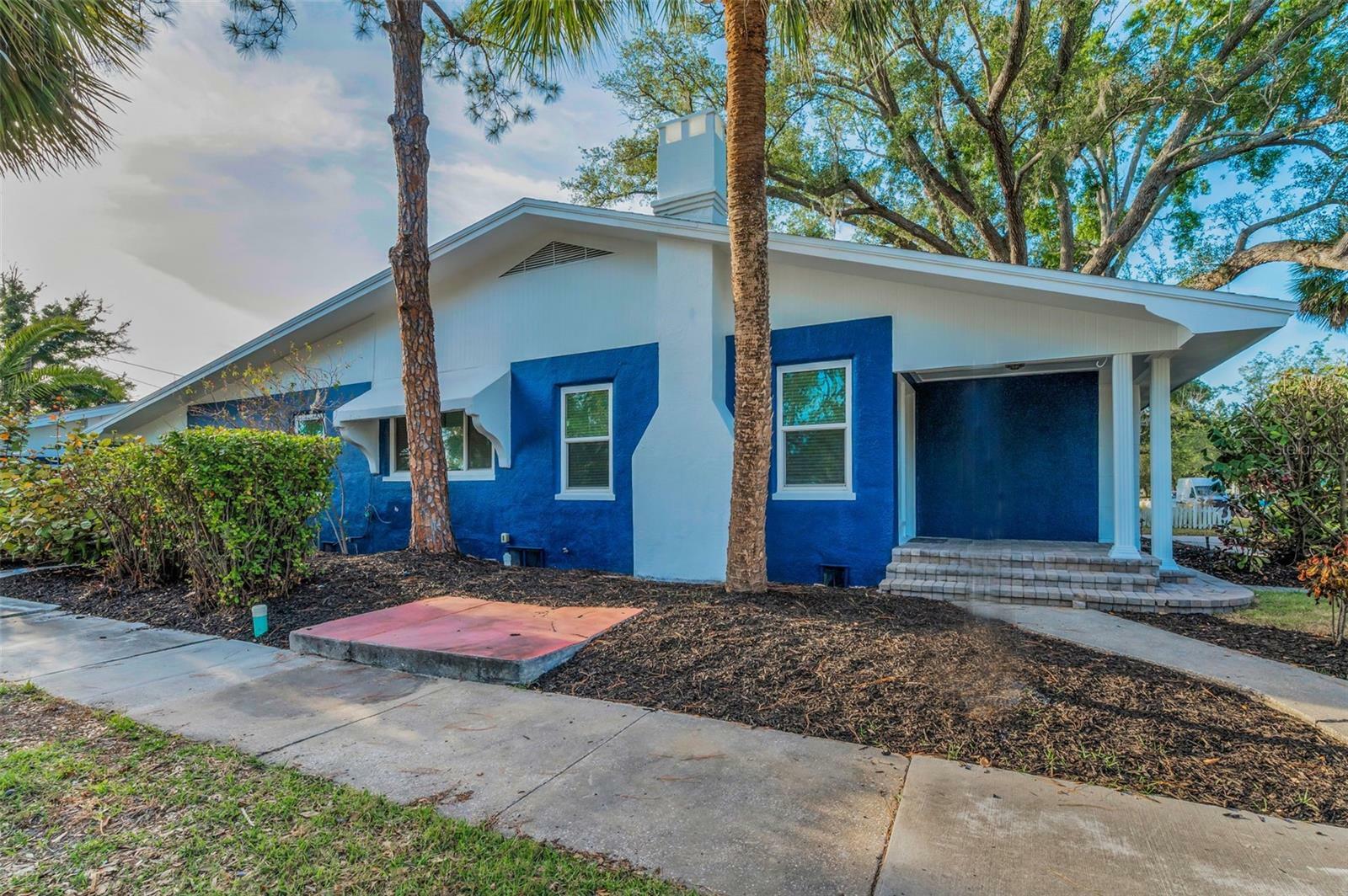 Property Photo: 330 Pineapple Street FL 34689