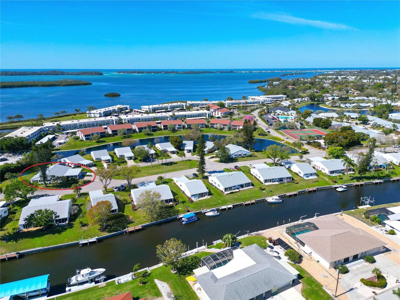 Property Photo: 4726 Potomac Circle FL 34210
