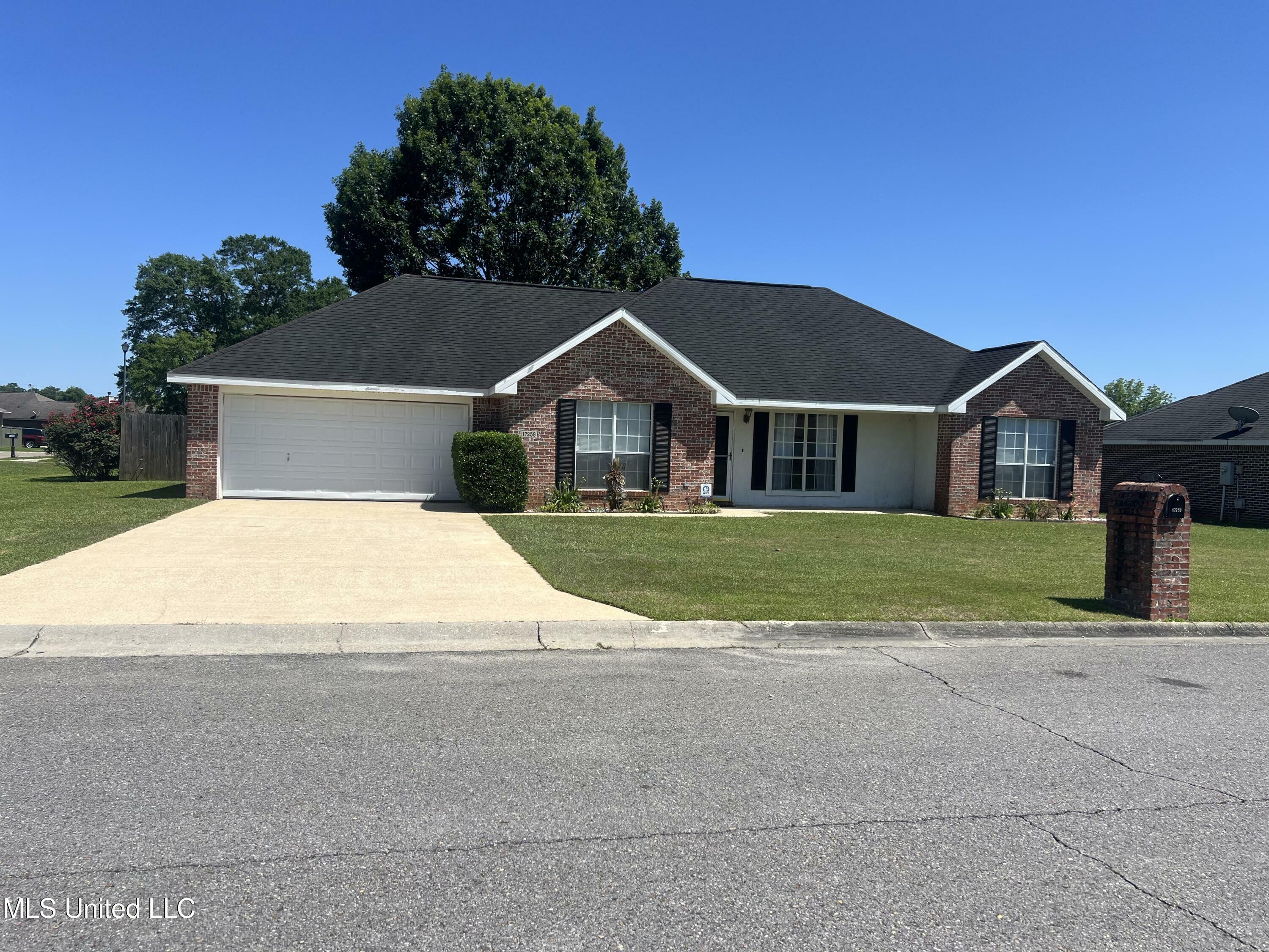 Property Photo: 17259 Meadowbrook Drive MS 39503