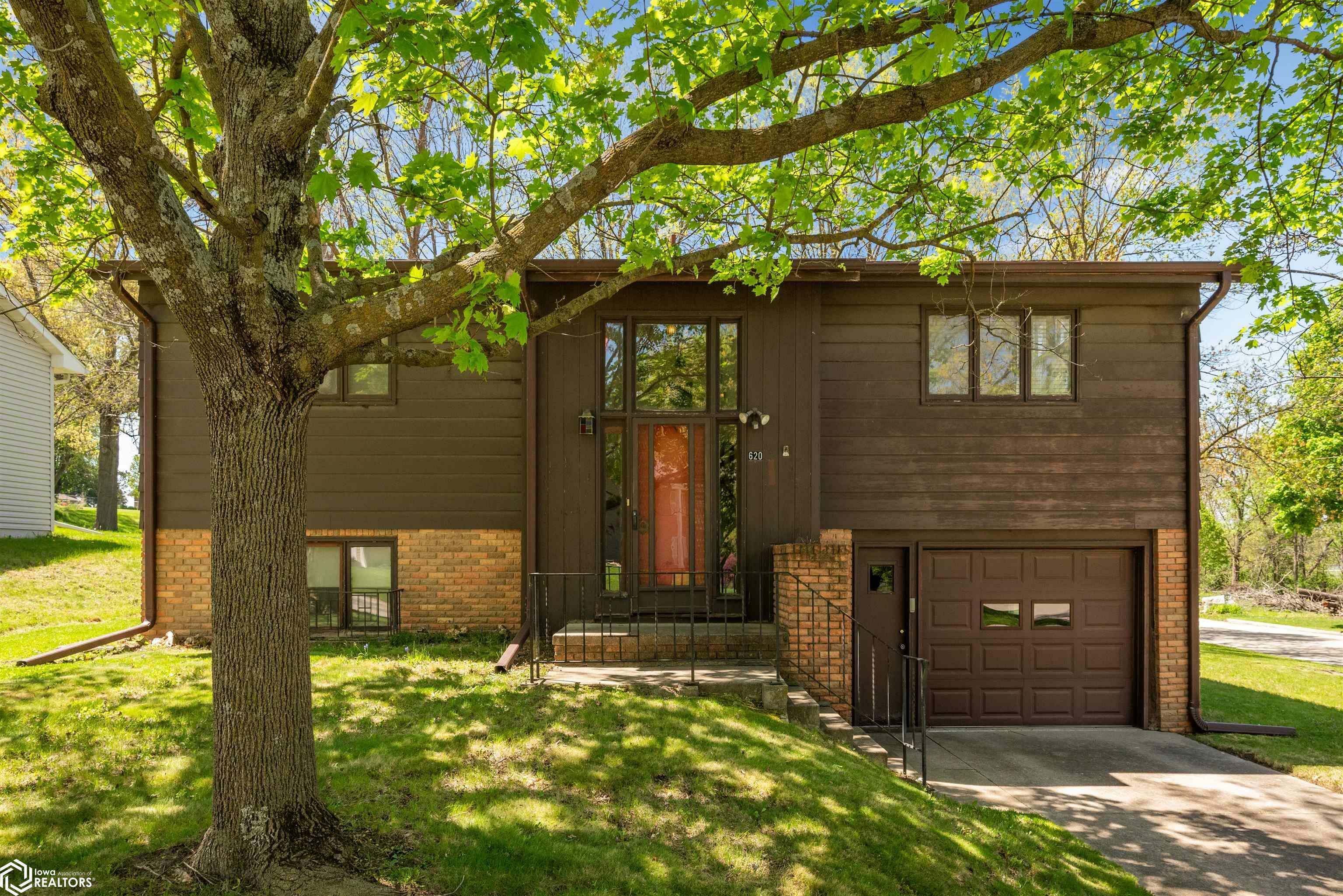 620 Highview Street  Nevada IA 50201 photo
