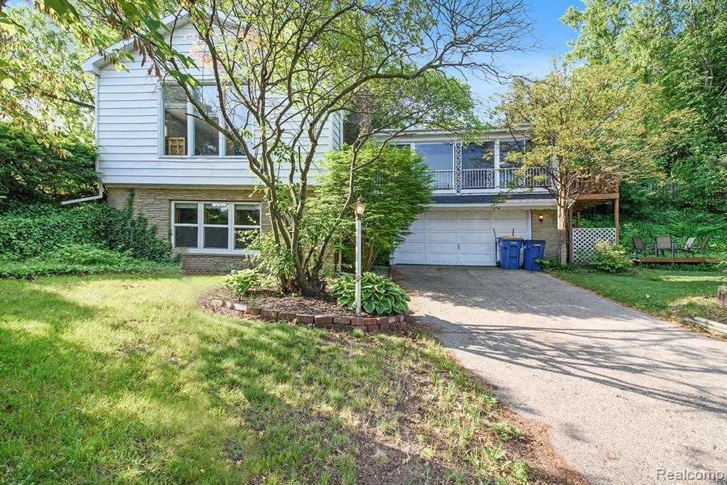 Property Photo: 1211 Plymouth Avenue MI 49506 4023