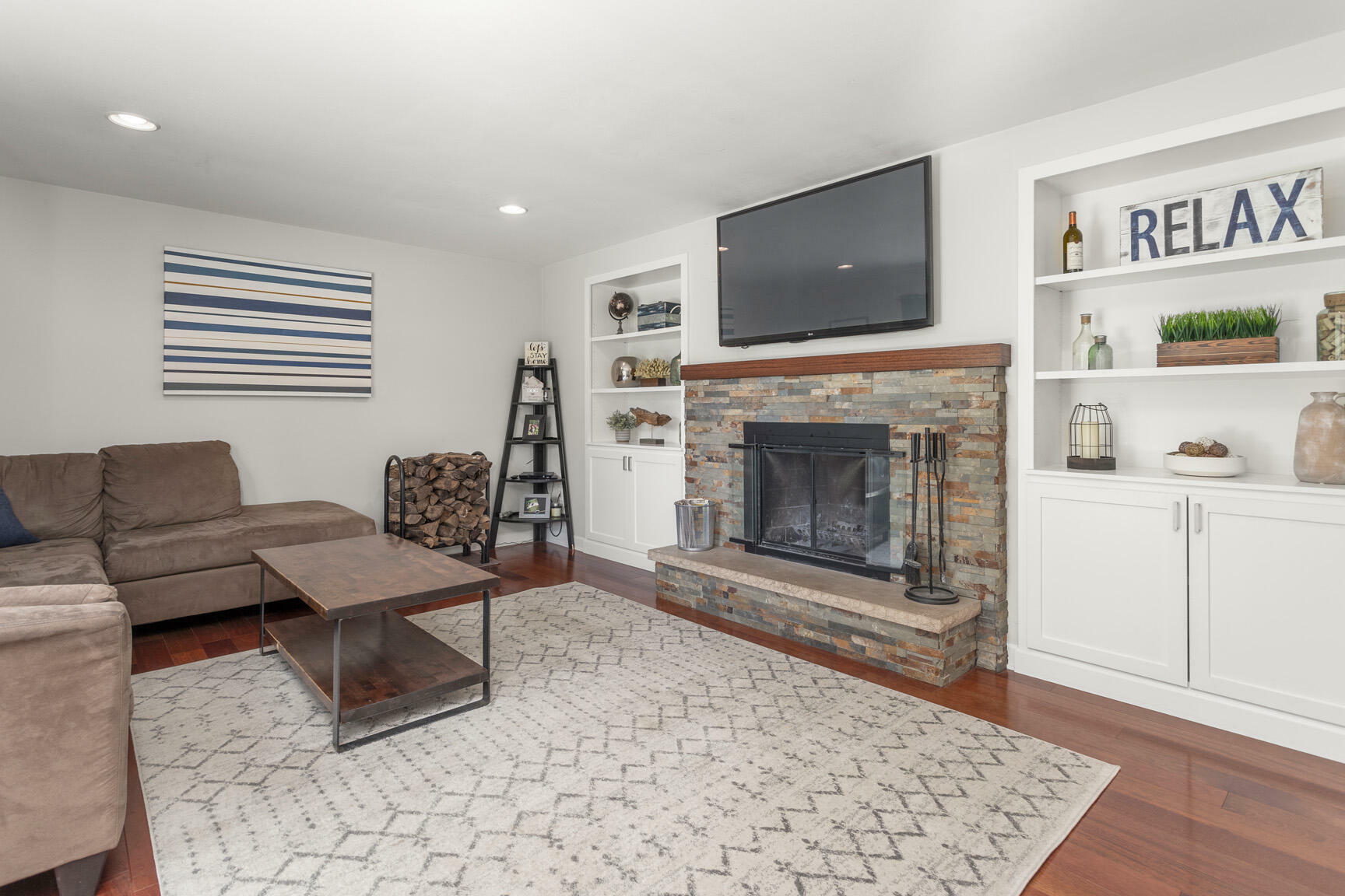 Property Photo: N62w24102 Hickory Dr WI 53089