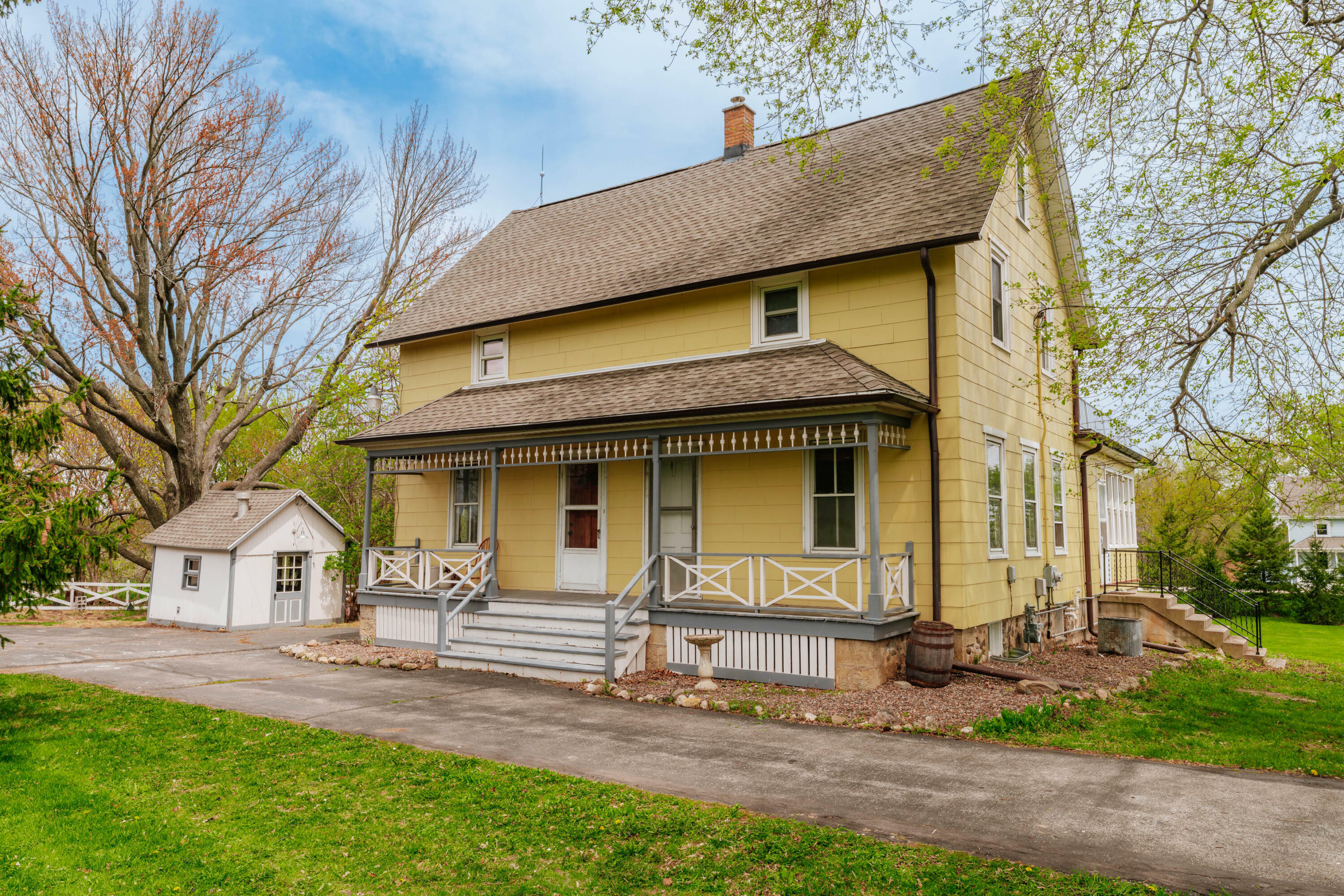 12220 W Highland Rd  Mequon WI 53097 photo
