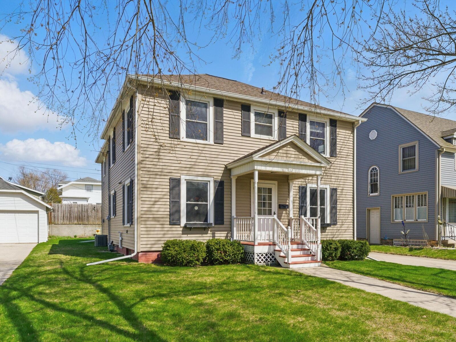 Property Photo:  513 S 27th St  WI 54220