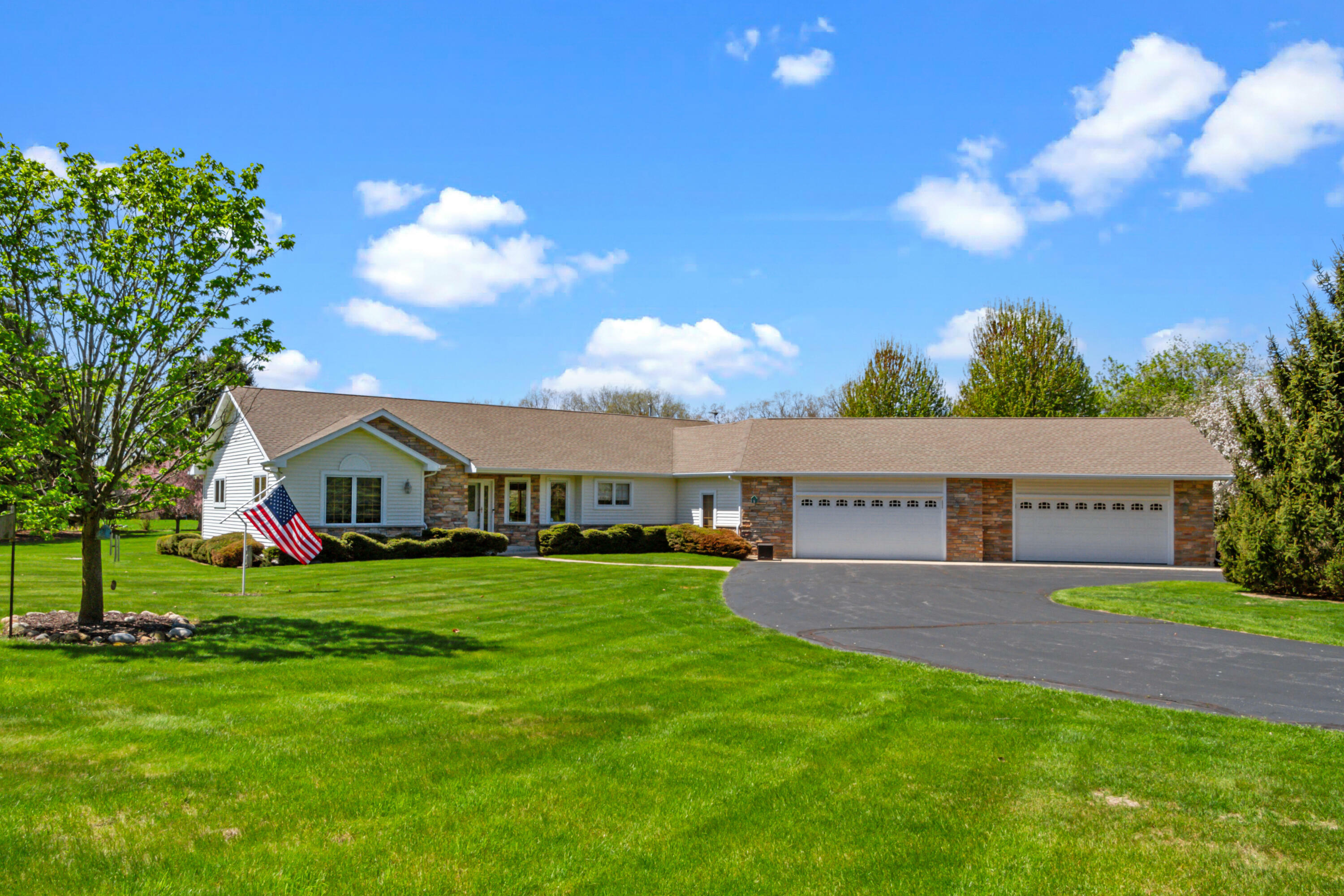 Property Photo: N8117 Rose Ter WI 53121