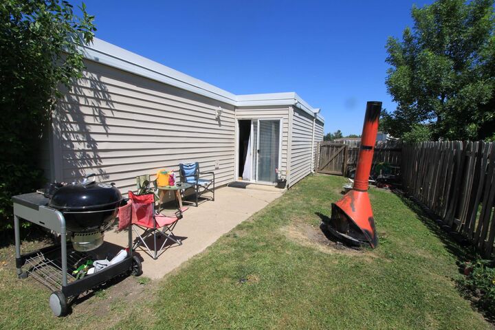 Property Photo:  909A 21st Ave NW  ND 58703 