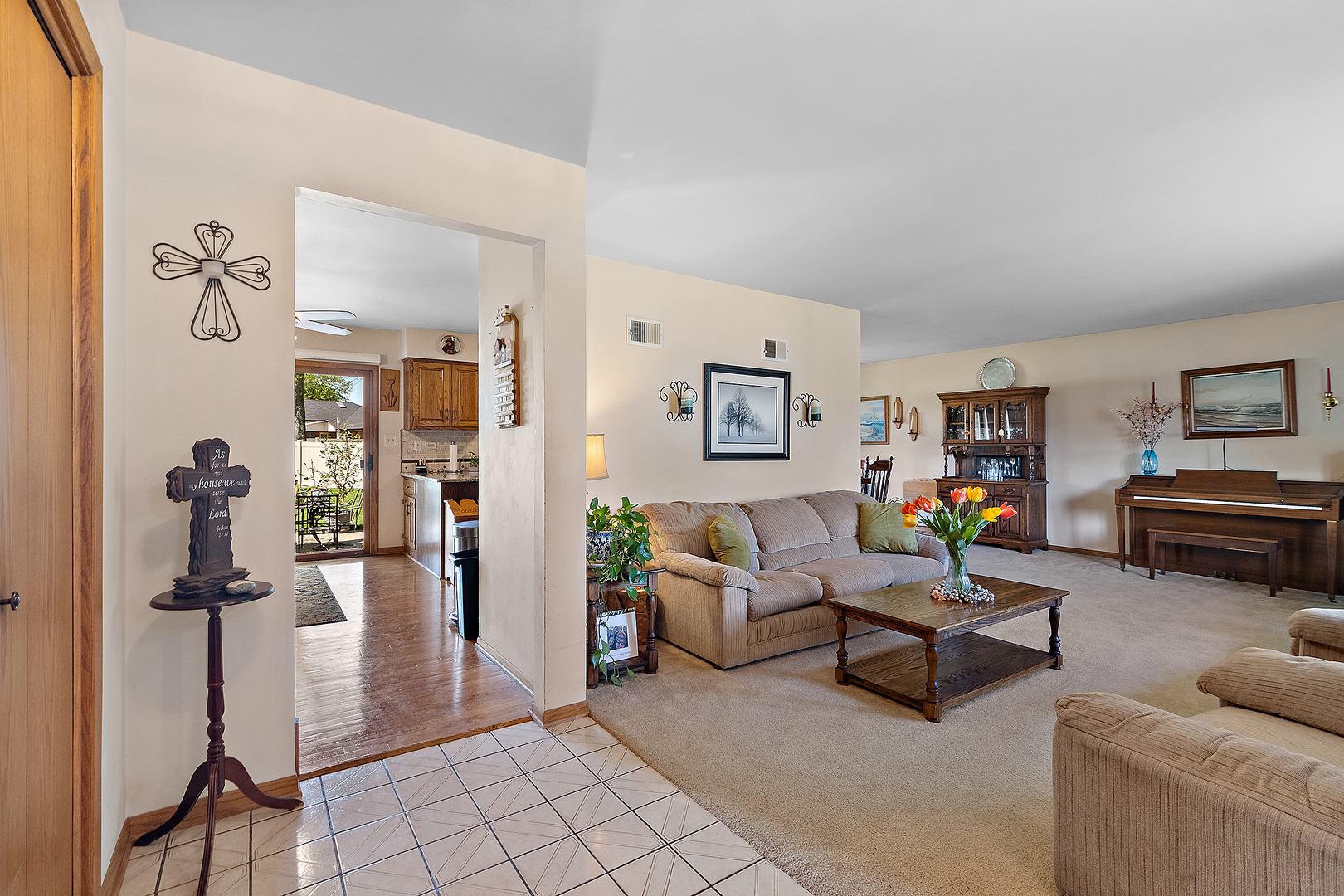 Property Photo: 8120 Cherokee Trail IL 60477