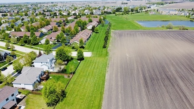 Property Photo: 1776 C L Hudson Street IL 60178