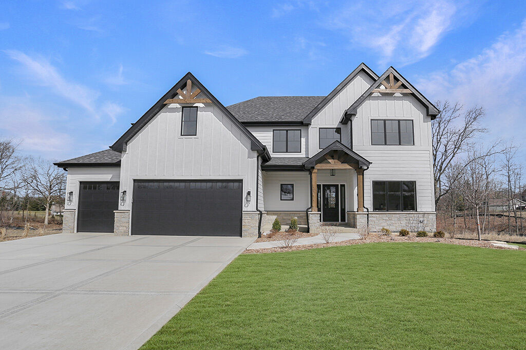 Property Photo: 13 W Roberta Street IL 60439