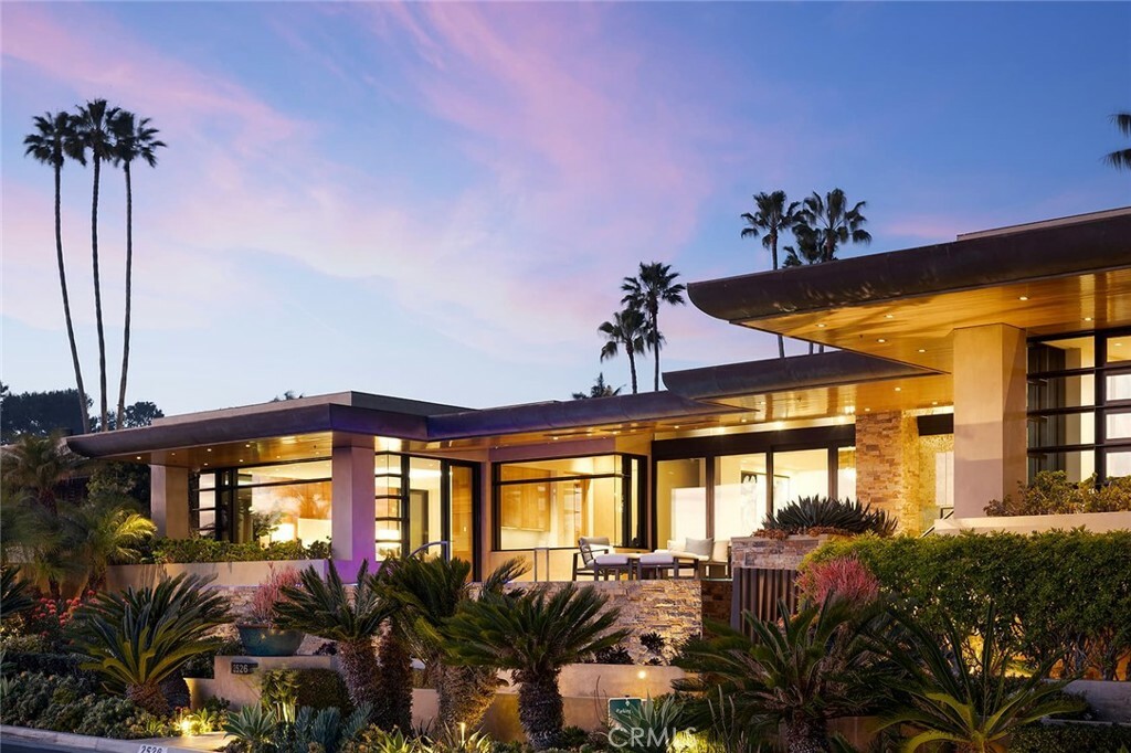 Property Photo:  2526 Riviera Drive  CA 92651 