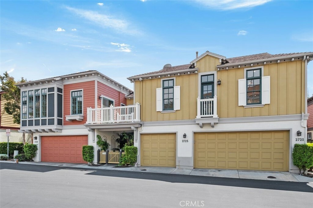 Property Photo: 2725 Bungalow Place CA 92625