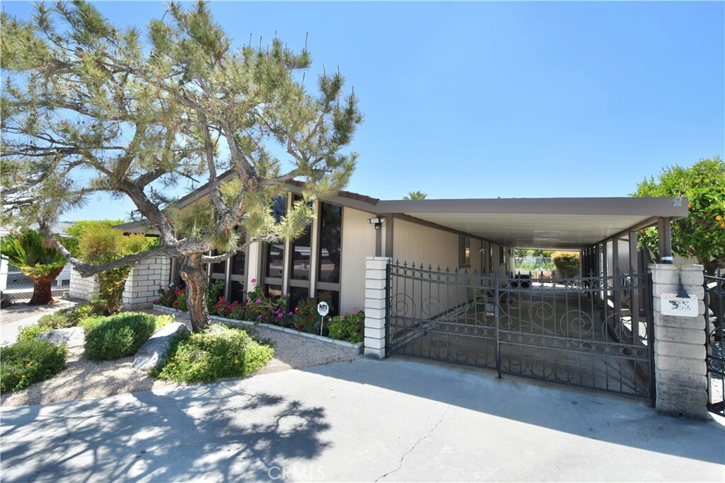 Property Photo: 43573 Jared Lane CA 92544