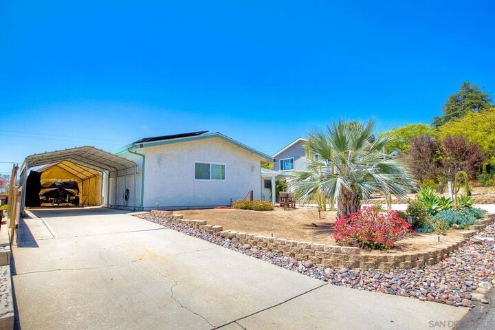 Property Photo:  1038 Knoll Park Ln  CA 92028 