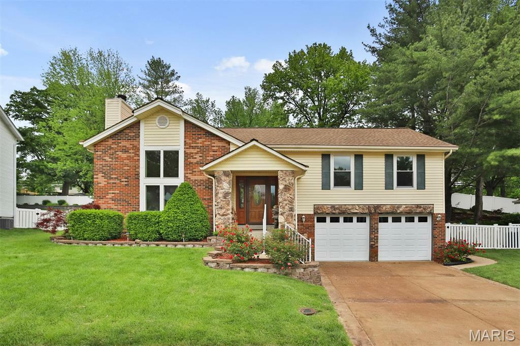 Property Photo: 217 Golden Valley Drive MO 63129