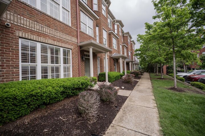 Property Photo:  742 Wedgewood Park  TN 37203 