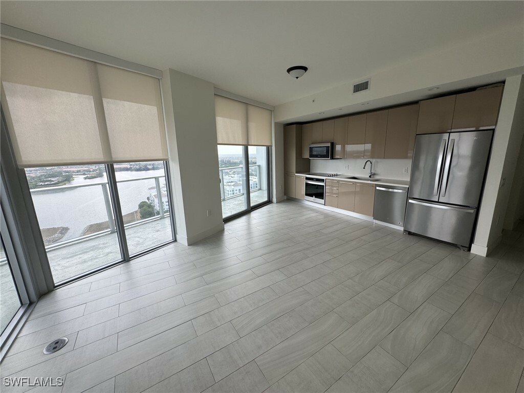 Property Photo: 2000 Metropica Way 1704 FL 33326