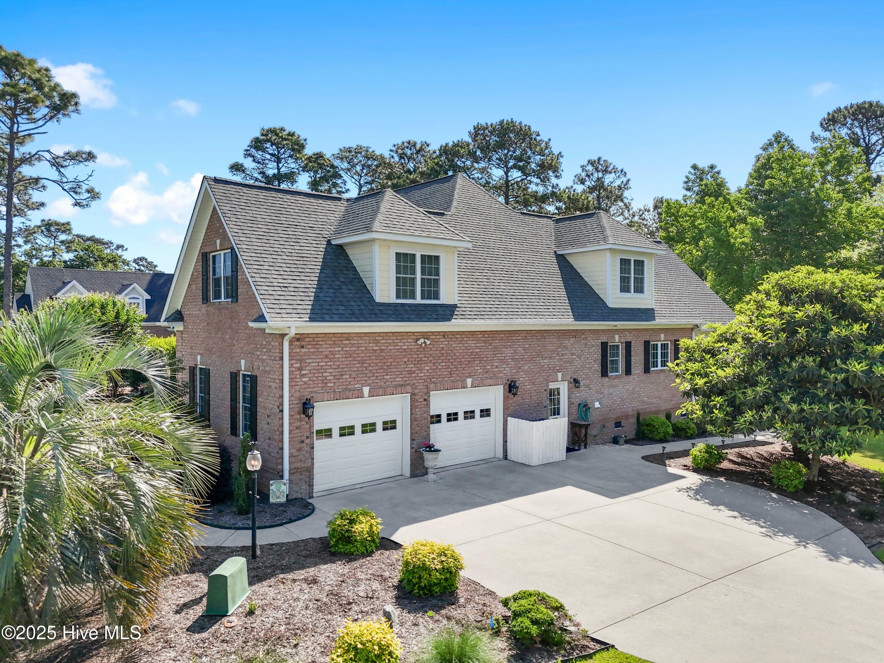 Property Photo: 3402 Greenleaf Court NC 28461