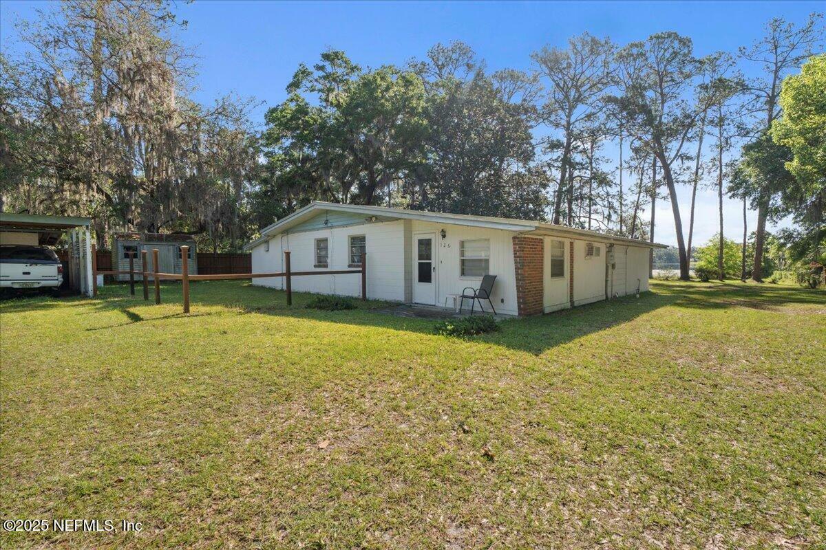 Property Photo: 126 Echo Lane FL 32177