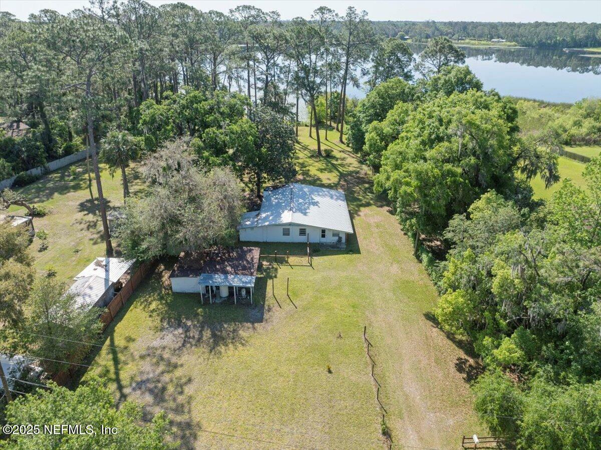 Property Photo: 126 Echo Lane FL 32177