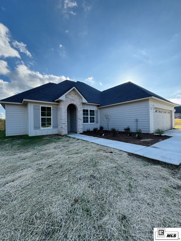 Property Photo:  182 Goodgoin Road  LA 71270