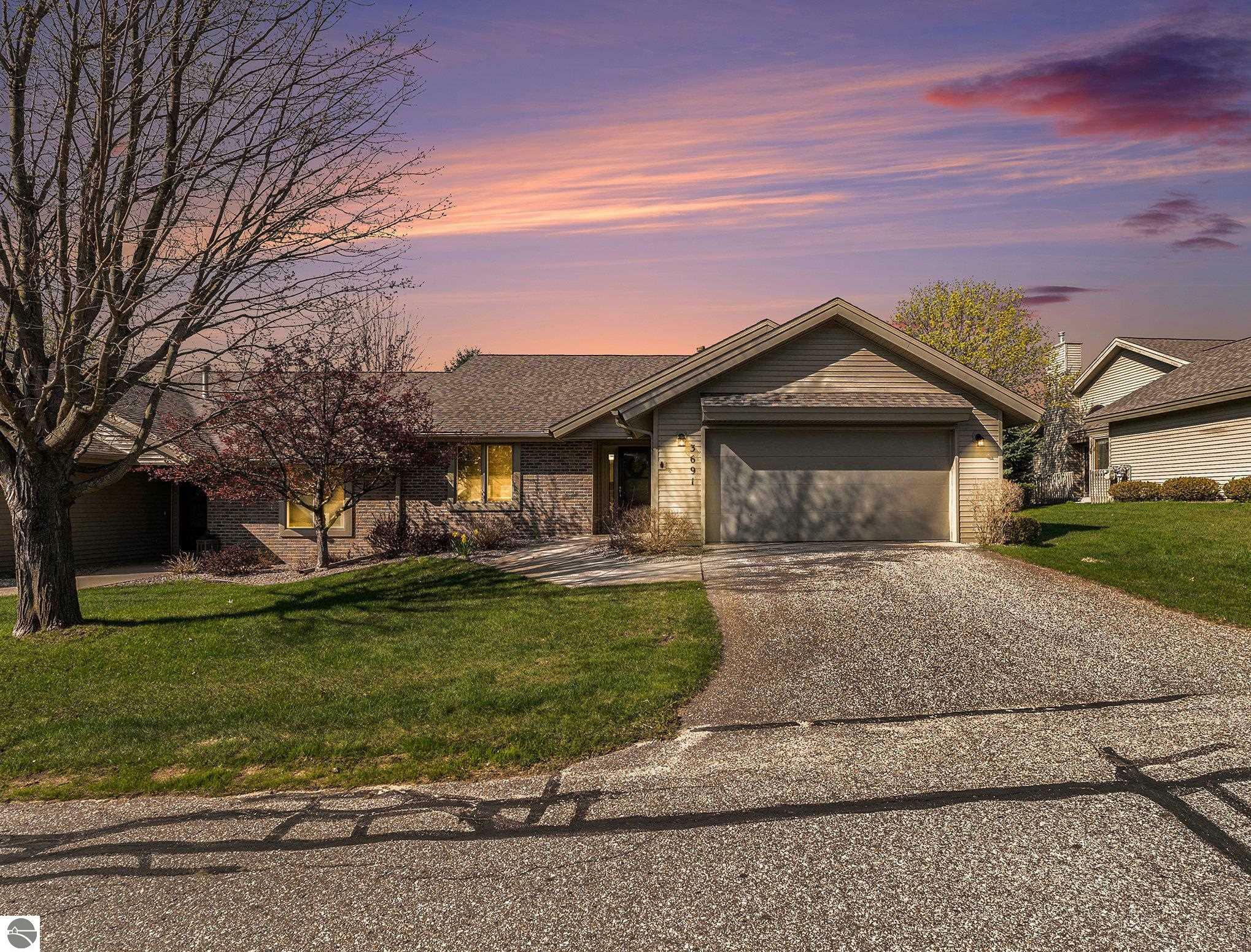 3691 Eastview Drive  Traverse City MI 49684 photo