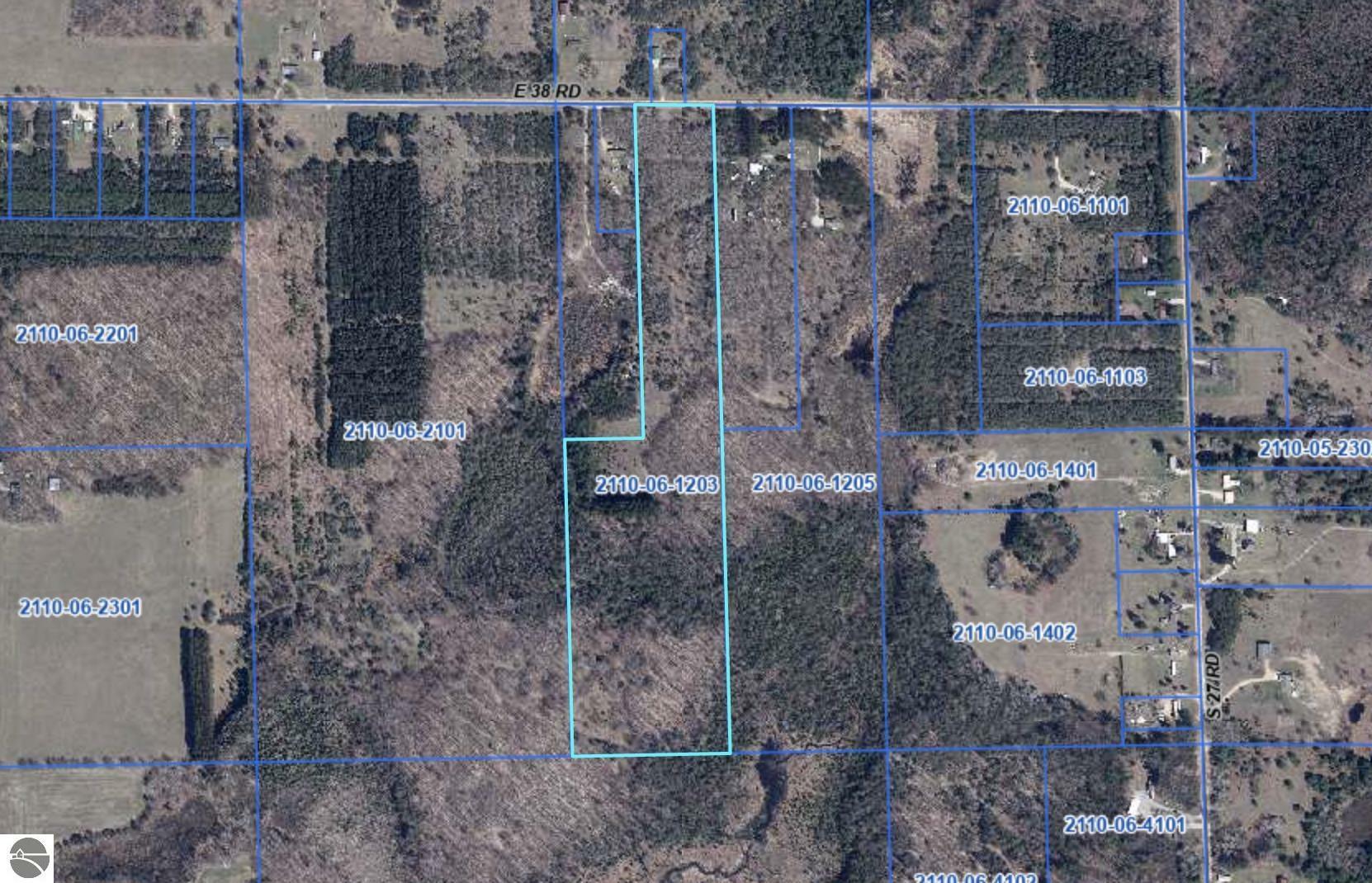 Property Photo: 000 E 38 Road MI 49601