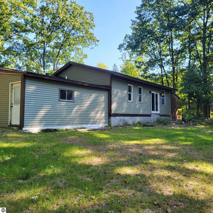 Property Photo: 21187 Parkview Road MI 49688