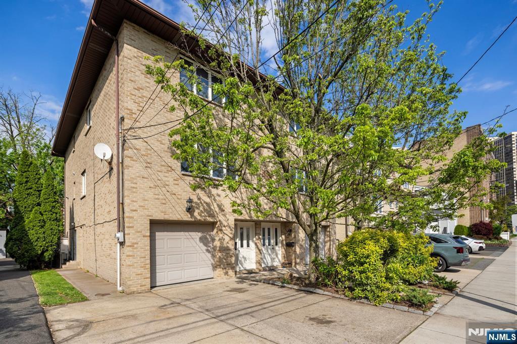 Property Photo:  247 Franklin Avenue B  NJ 07010 