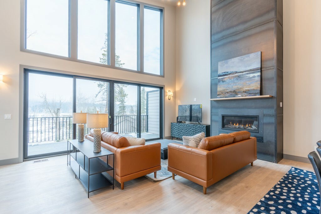 Property Photo: 968 Colorado Avenue B MT 59937