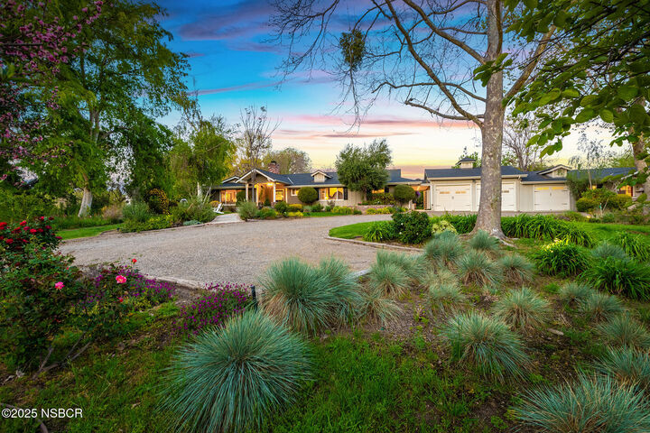 Property Photo: 1516 Monarch Drive CA 93460