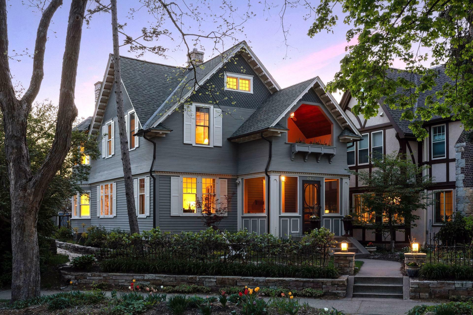 Property Photo: 2420 Sheridan Avenue S MN 55405