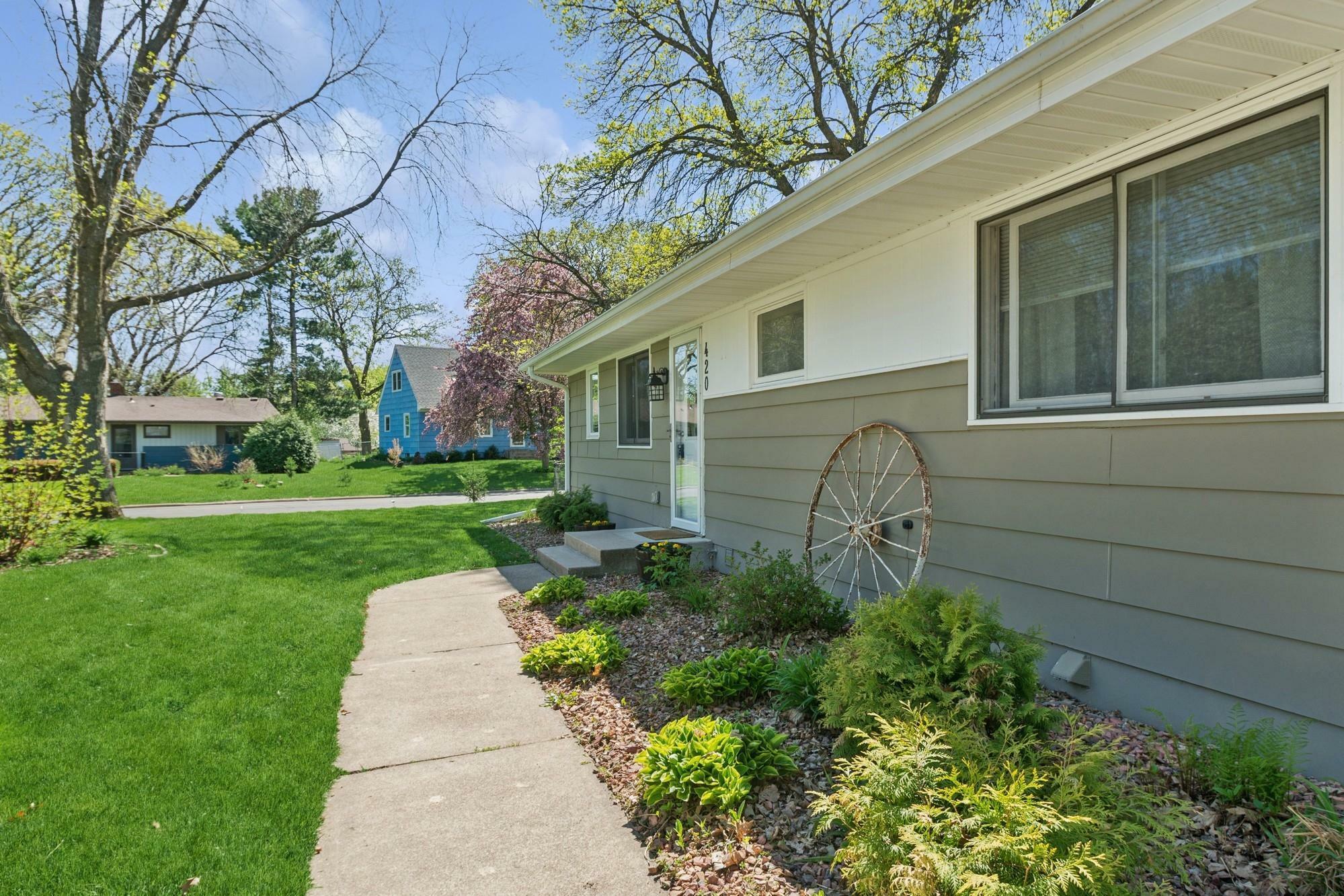 Property Photo: 420 Laurie Lane MN 55082