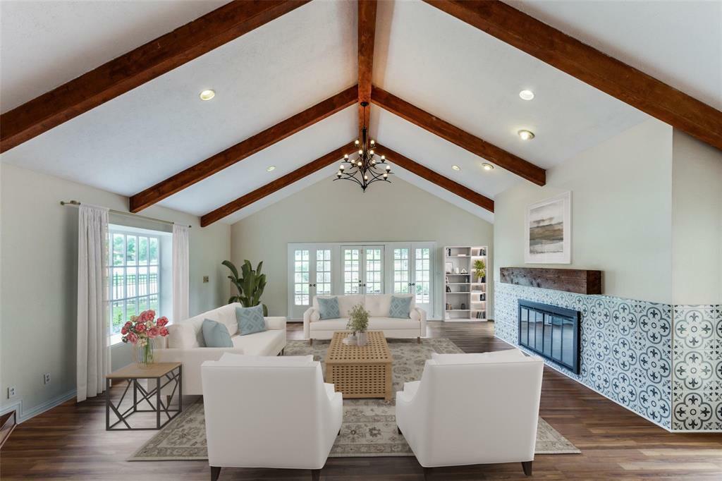 Property Photo: 936 Country Club Lane TX 76112