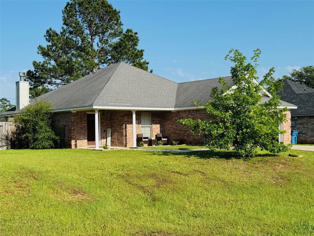 Property Photo: 10159 English Oaks Drive LA 71047