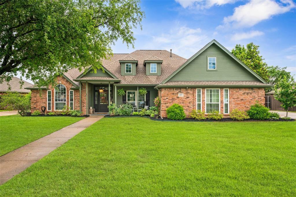 Property Photo: 108 Honeysuckle Drive TX 76247