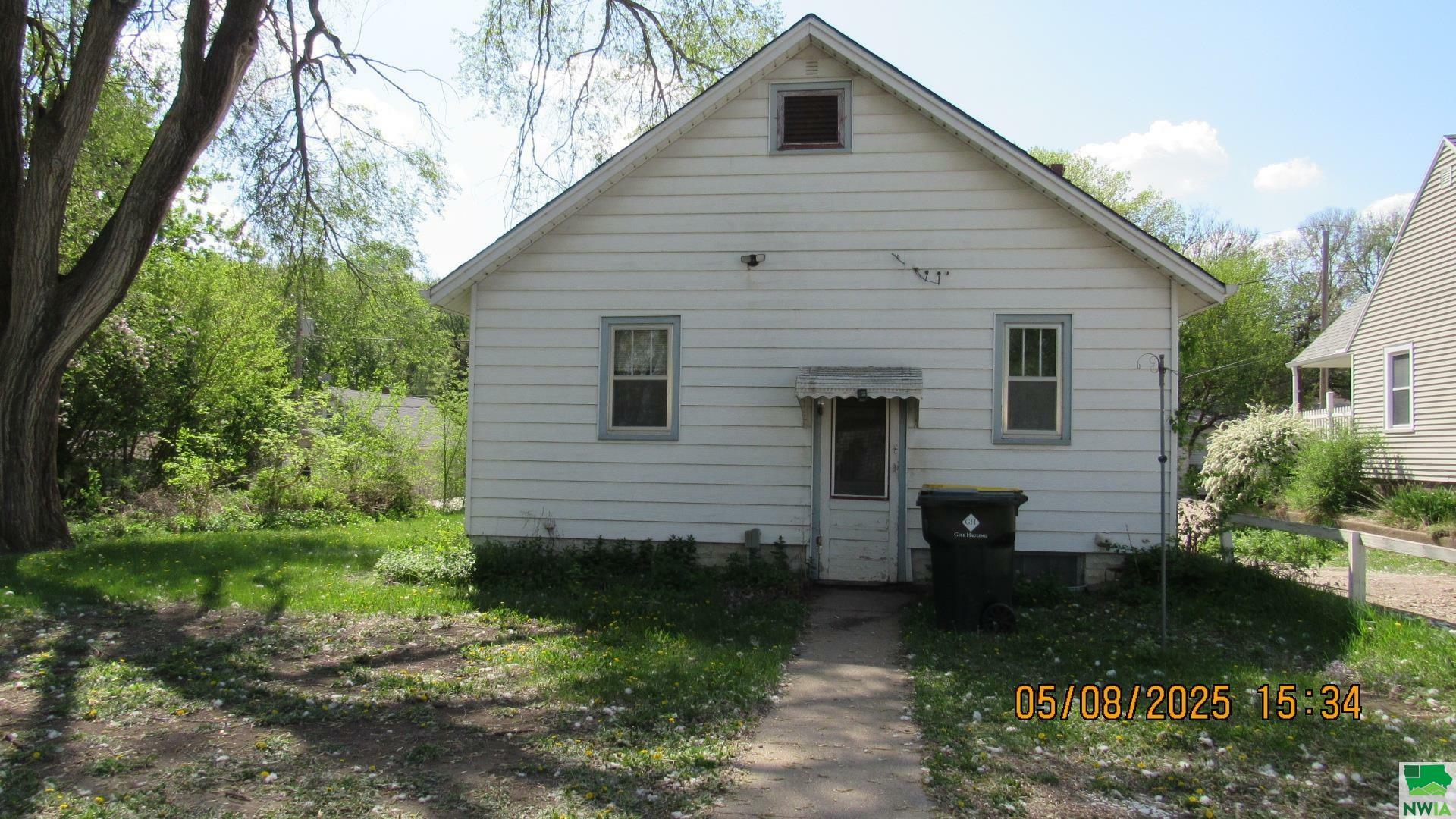 Property Photo: 2614 Morgan Street IA 51104