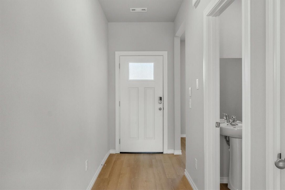 Property Photo: 1550 Ridgeview Drive AR 72762
