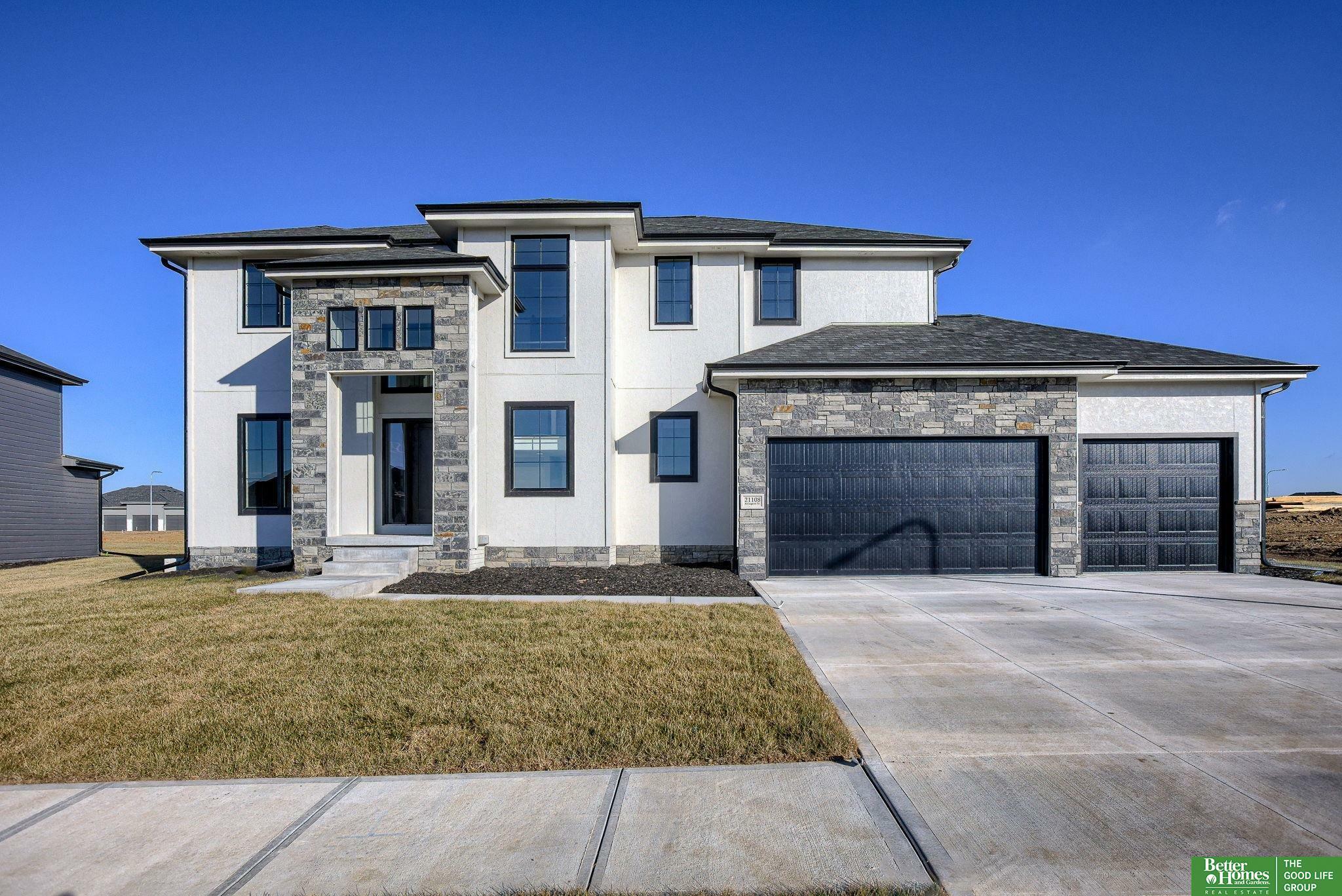 Property Photo: 21108 Arlington Street NE 68022