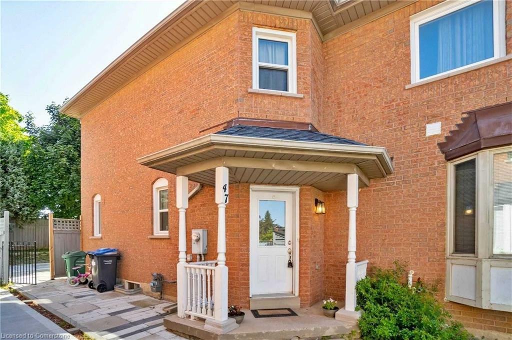 Property Photo: 47 Quail Feather Crescent ON L6R 1S7