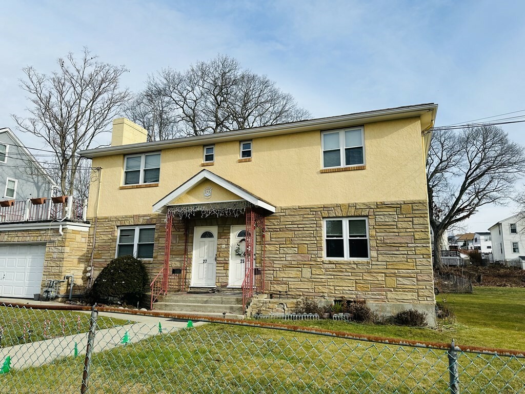 Property Photo:  25 Maplewood 2  MA 02132 