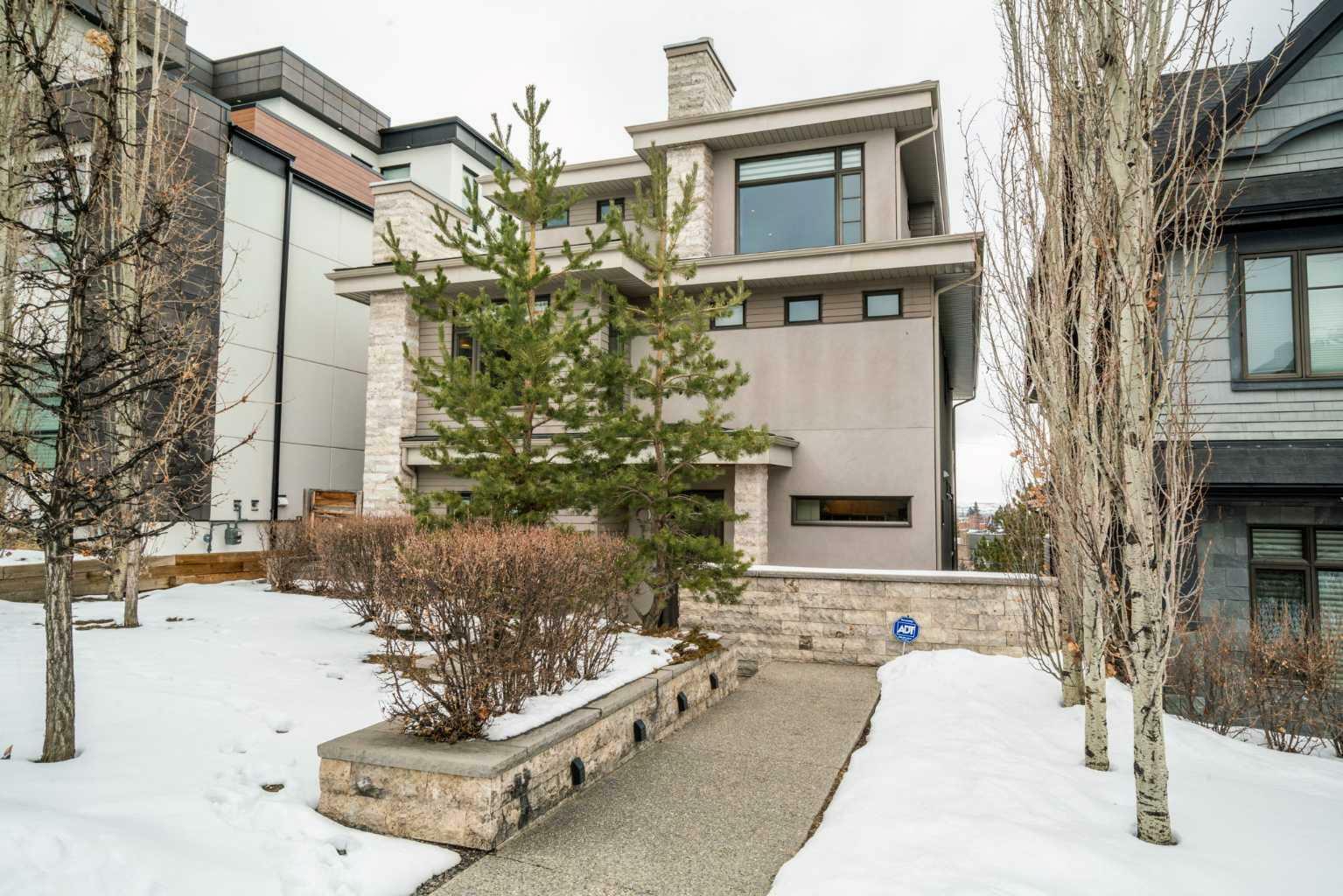 Property Photo: 2012 29 Avenue SW AB T2T 1N3