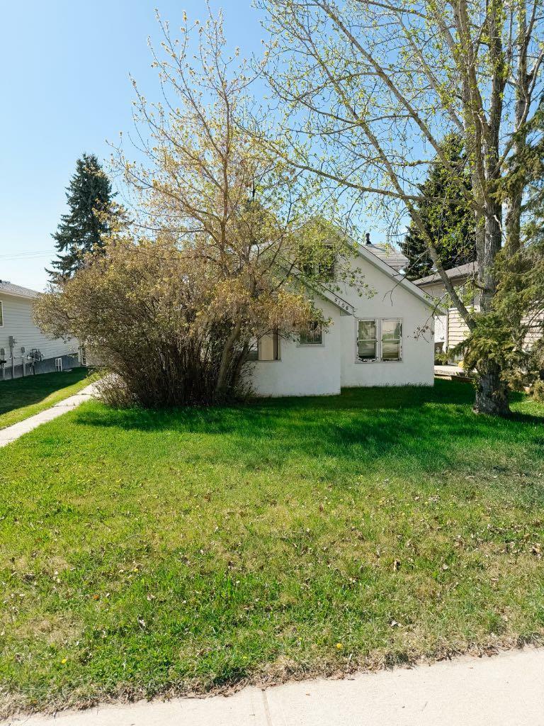 5108 51 Street  Rocky Mountain House AB T4T 2A3 photo