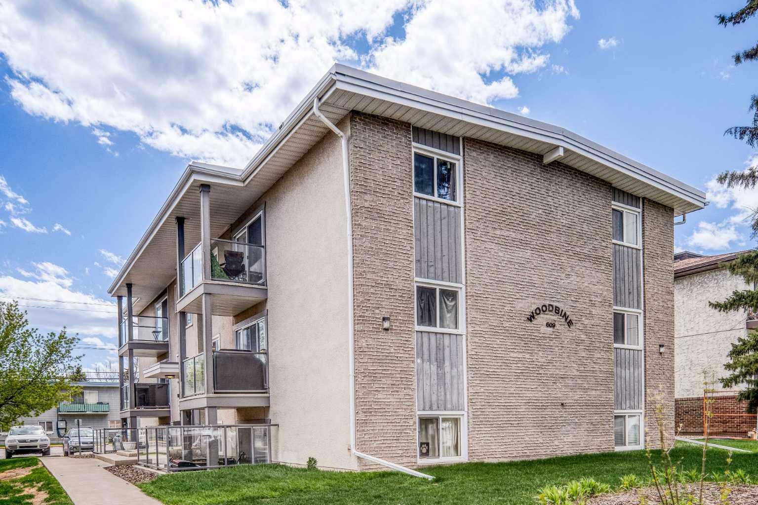 609 67 Avenue SW 8  Calgary AB T3C 0P1 photo