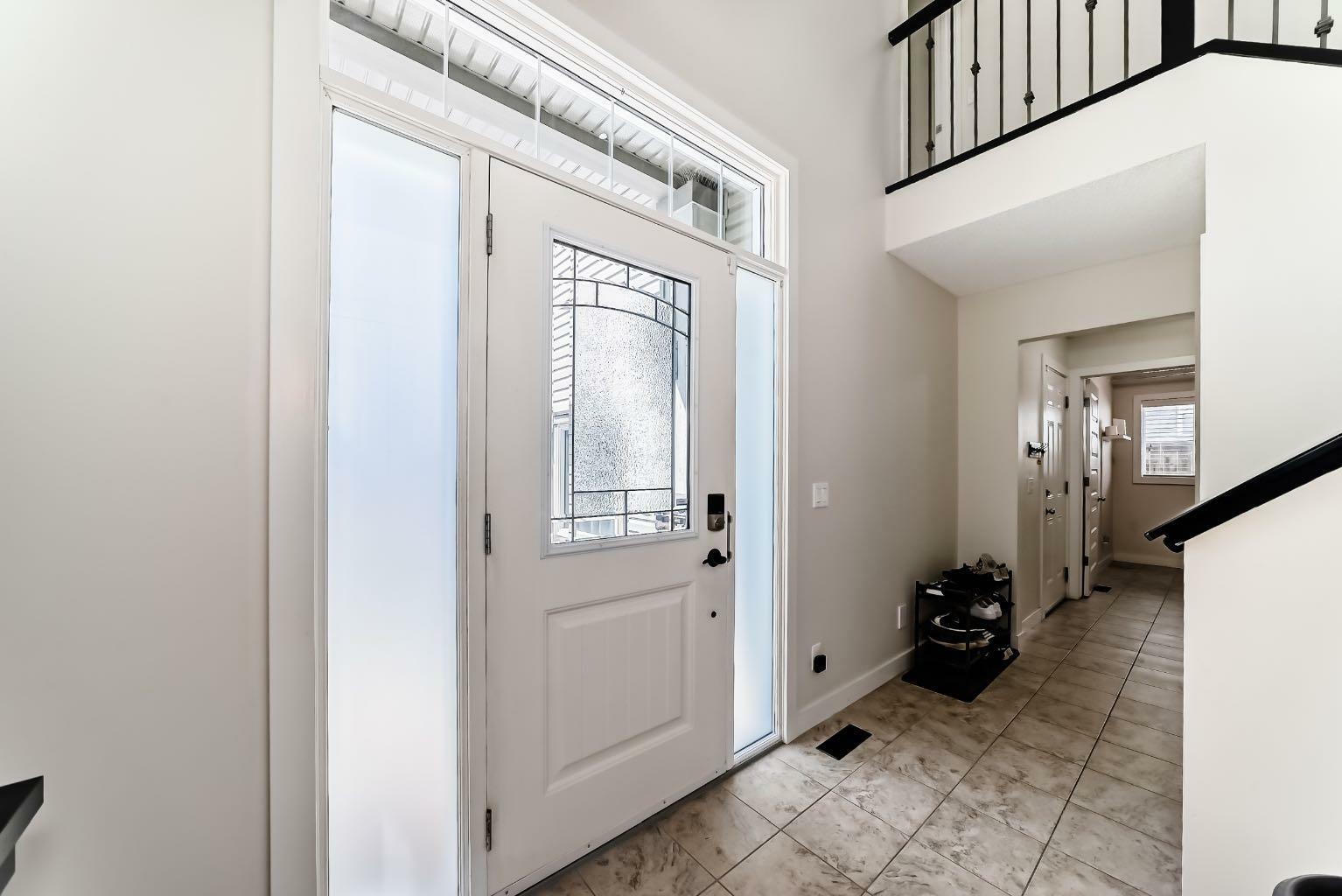 Property Photo:  612 Montgomery Close SE  AB T1B 0B7 